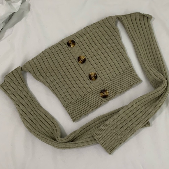 Forever 21 Olive Off-Shoulder/Long Sleeve Crop Top - Picture 2 of 3